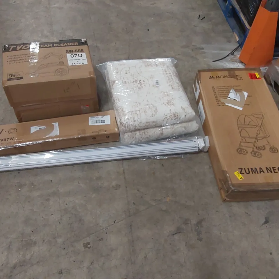PALLET OF ASSORTED ITEMS INCLUDING: STEAM CLEANER, FOLDING PET TROLLEY, BLACK MOBILE TV CART, LARGE RUG, BLINDS ECT