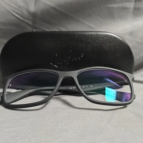 RAY-BAN RB7047 SUNGLASSES – BLACK FRAME (56/17/145)