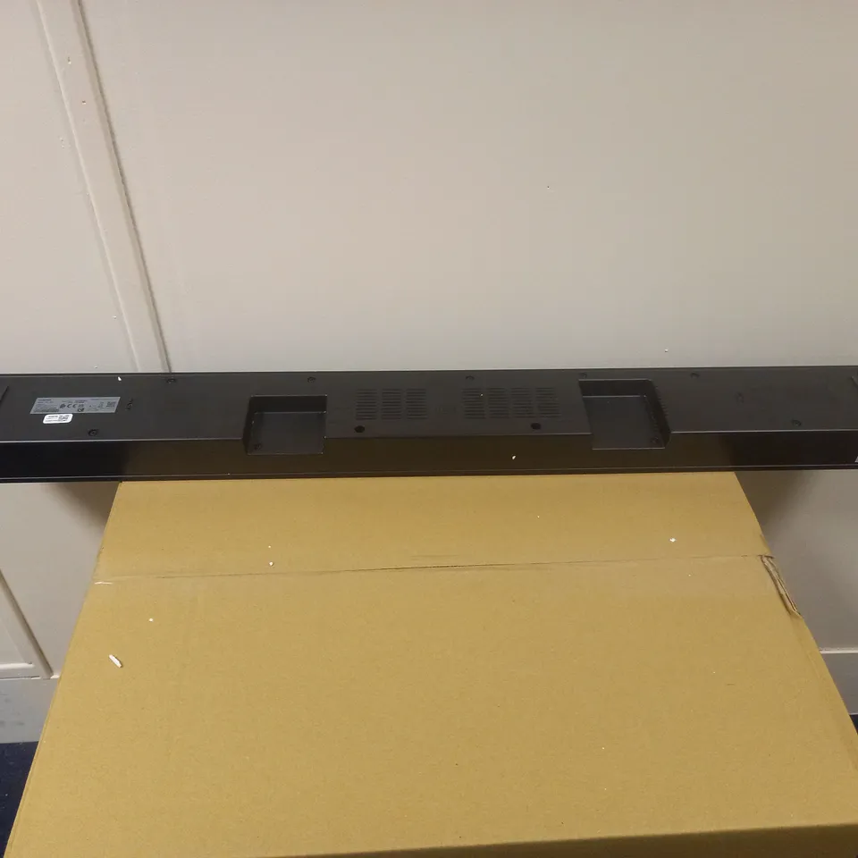 BOXED SAMSUNG Q600 B SOUNDBAR AND SUBWOOFER - COLLECTION ONLY 