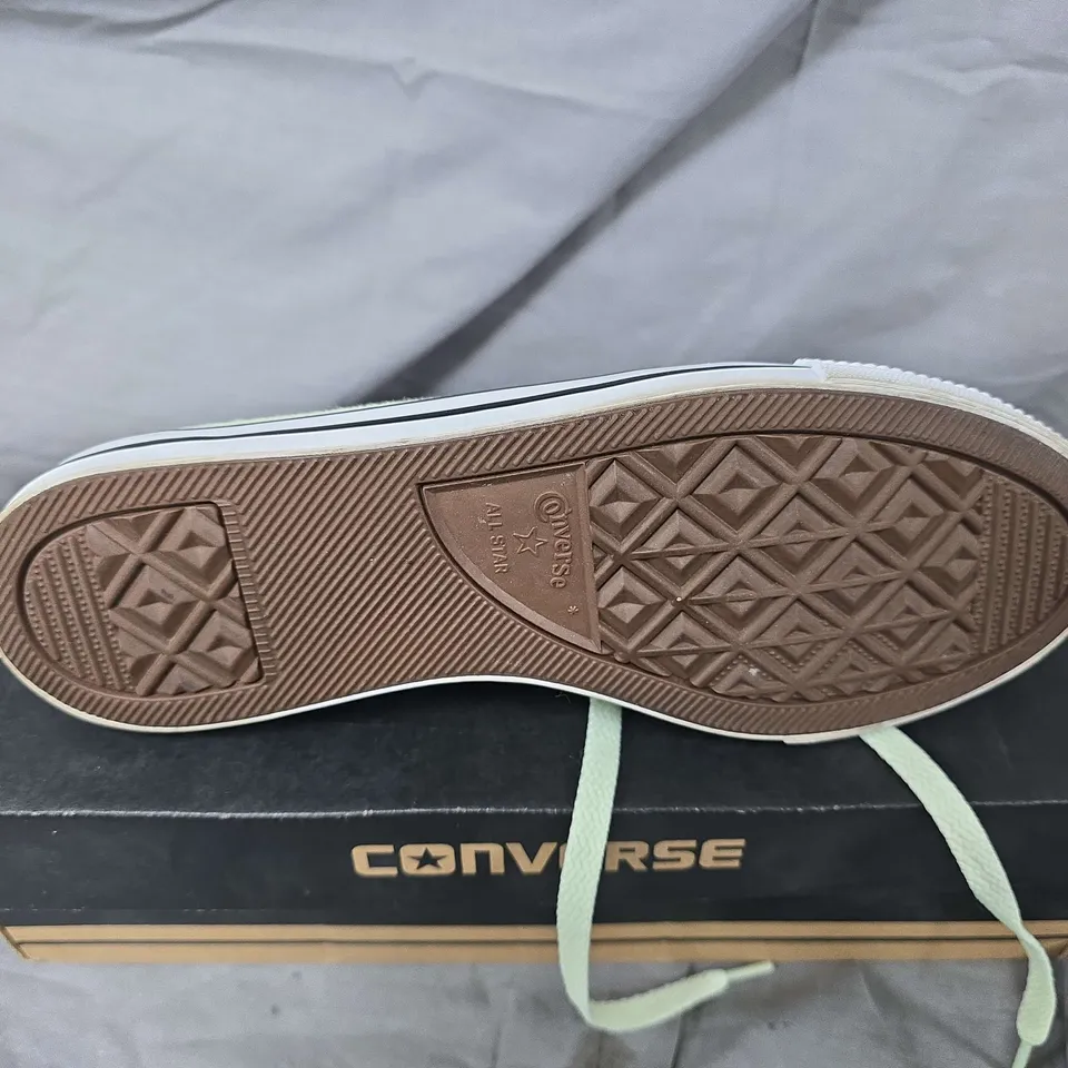 BOXED PAIR OF CONVERSE CANVAS SHOES IN GREEN - UK 5