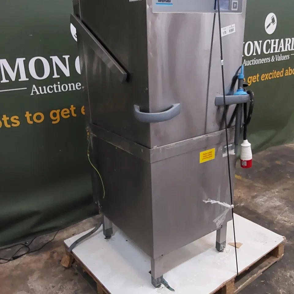 WINTERHALTER COMMERCIAL IPX5 DISH/UTENSIL WASHER 