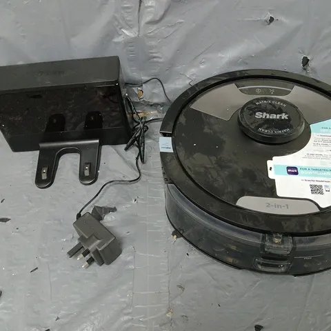 SHARK MATRIX PLUS 2-IN-1 SELF-EMPTY ROBOT VACUUM & MOP