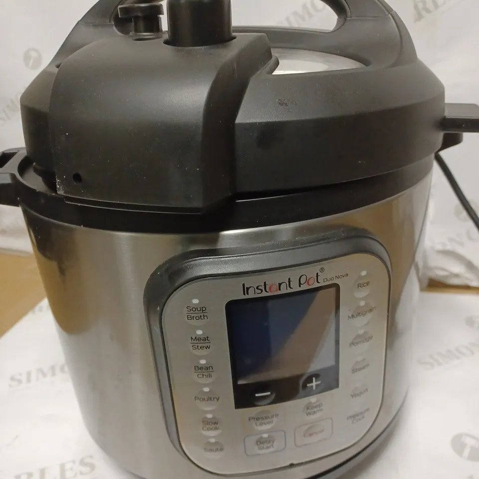 INSTANT POT DUO NOVA 60 ELECTRIC PRESSURE COOKER 