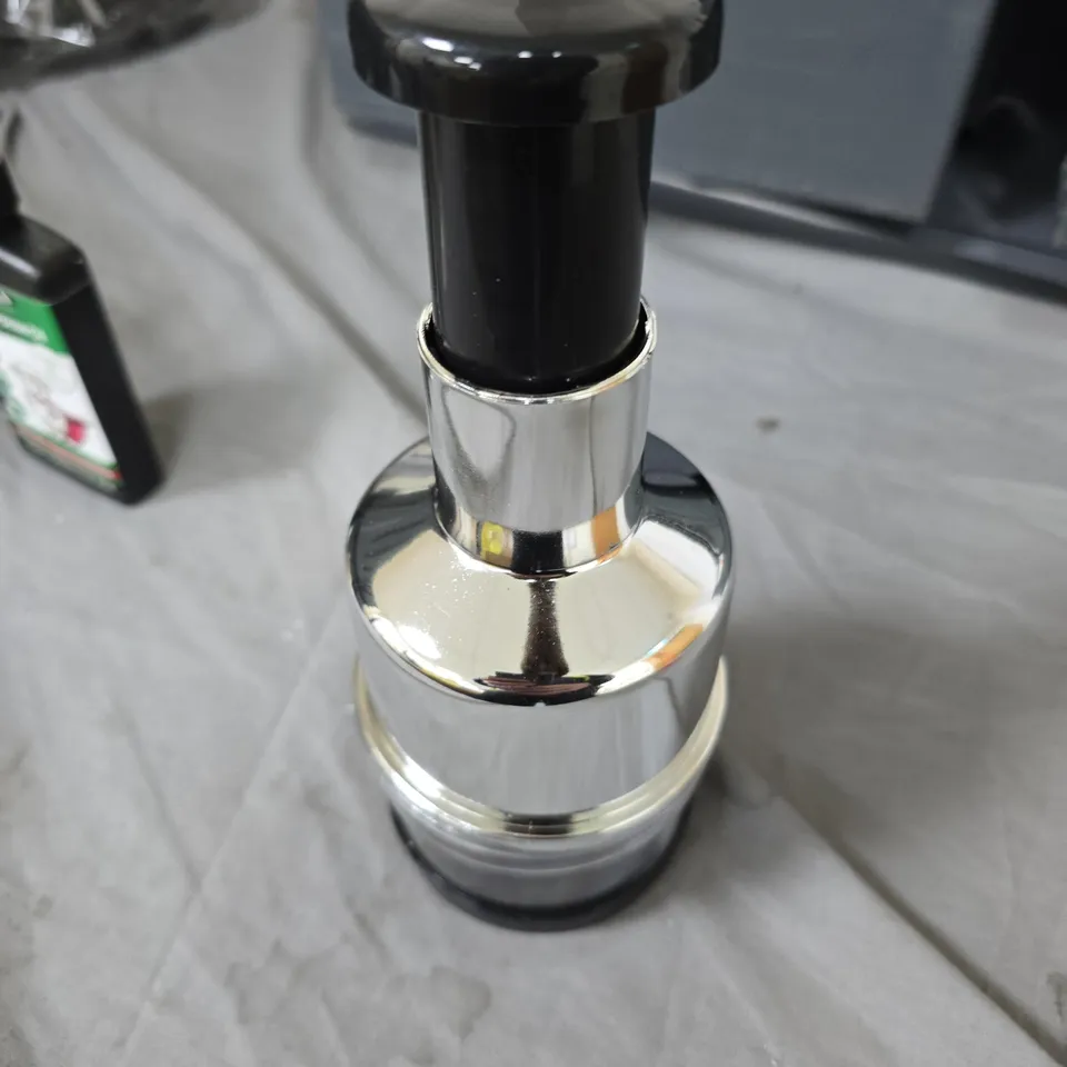 BOX OF APPROXIMATELY 25 ASSORTED ITEMS TO INCLUDE: VEGETABLE CHOPPER AND MULTI PURPOSE OIL