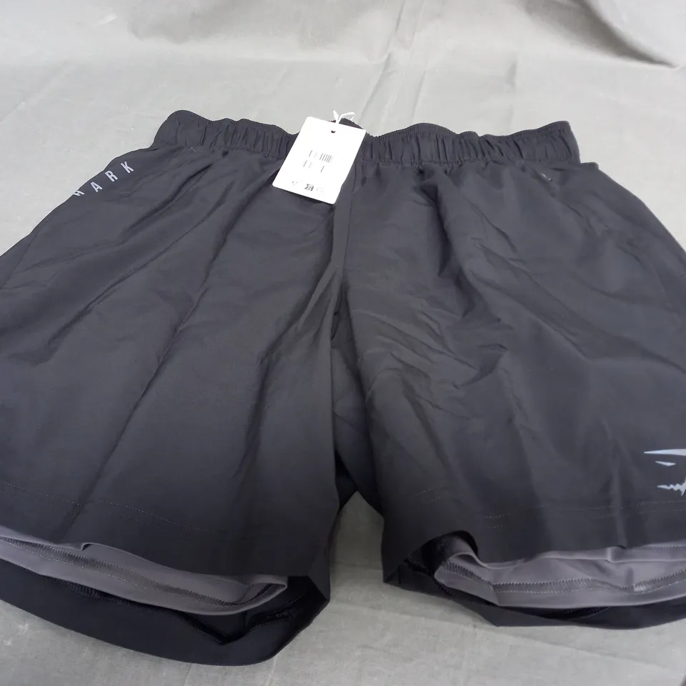 GYMSHARK SPORT 7 2 IN 1 SHORTS - LARGE