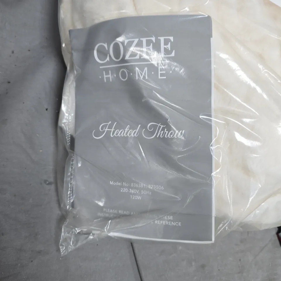 COZEE HOME LUXURY RUCHED FAUX FUR AND VELVET SOFT HEATED THROW