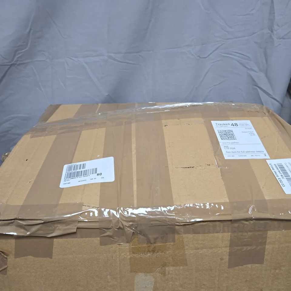 COZEE HOME DAMASK PRINT VELVETSOFT DUVET SET - SIZE UNSPECIFIED 