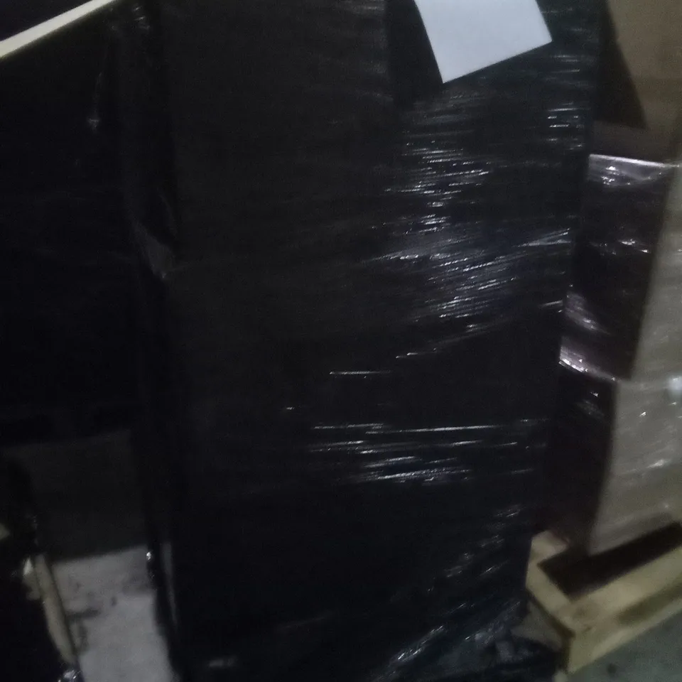 PALLET OF ASSORTED ITEMS INCLUDING LAPTOP STANDS , DOG COOLING PADS , COZY THROWS , ETC 