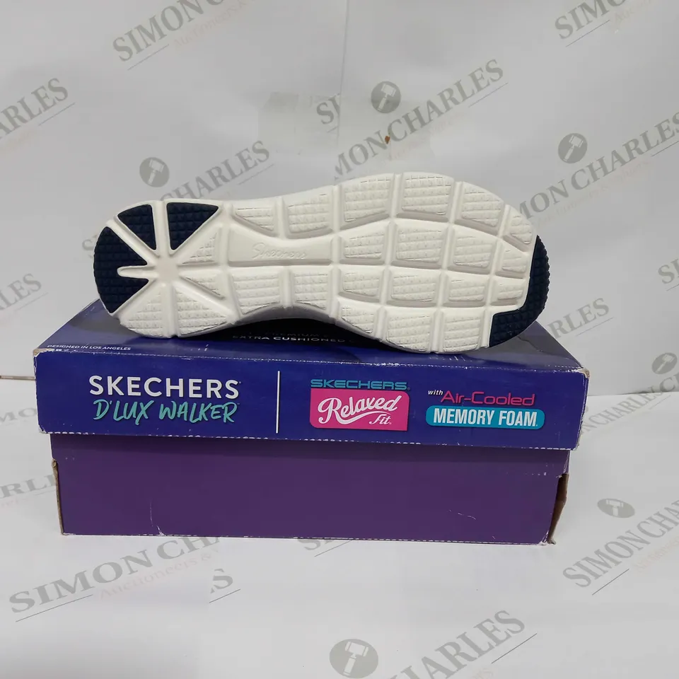 SKETCHERS D'LUX WALKER WOMENS IN NAVY & PINK - UK 6 