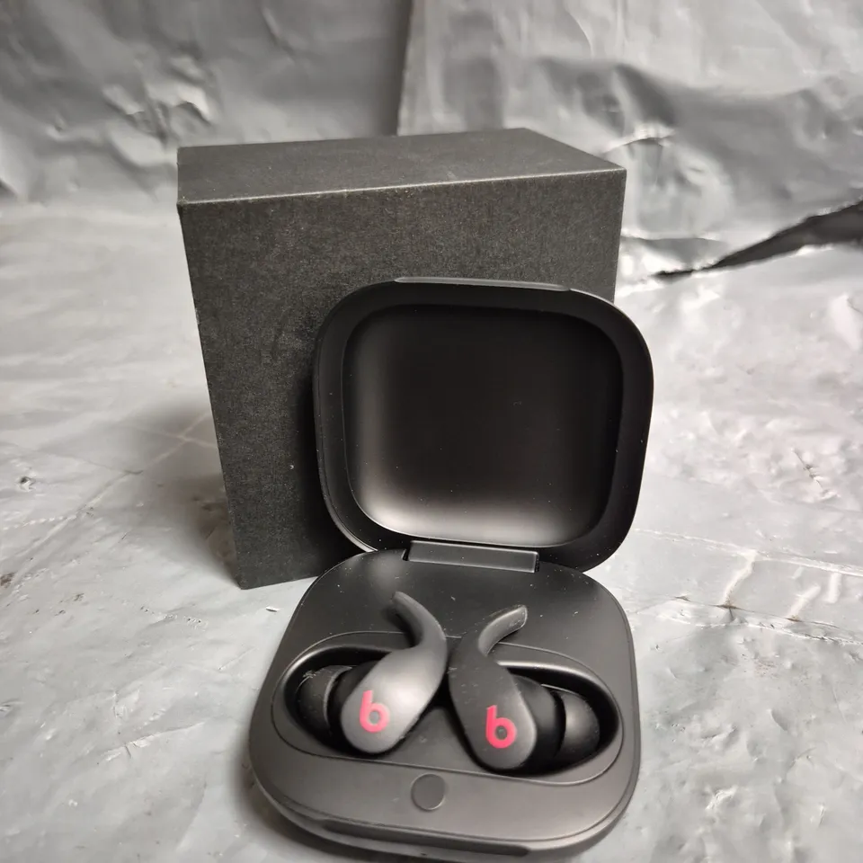 BEATS FIT PRO IN BLACK 