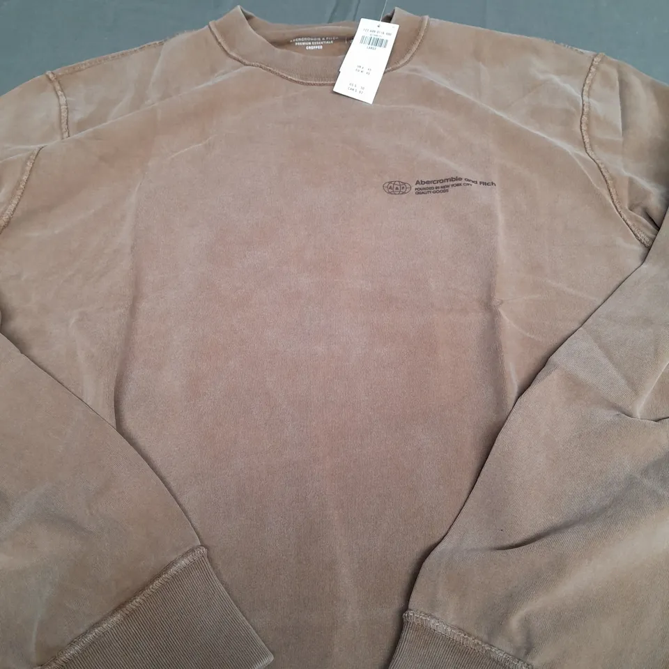 ABERCROMBIE & FITCH PREMIUM ESSENTAILS CROPPED IN TAN - LARGE