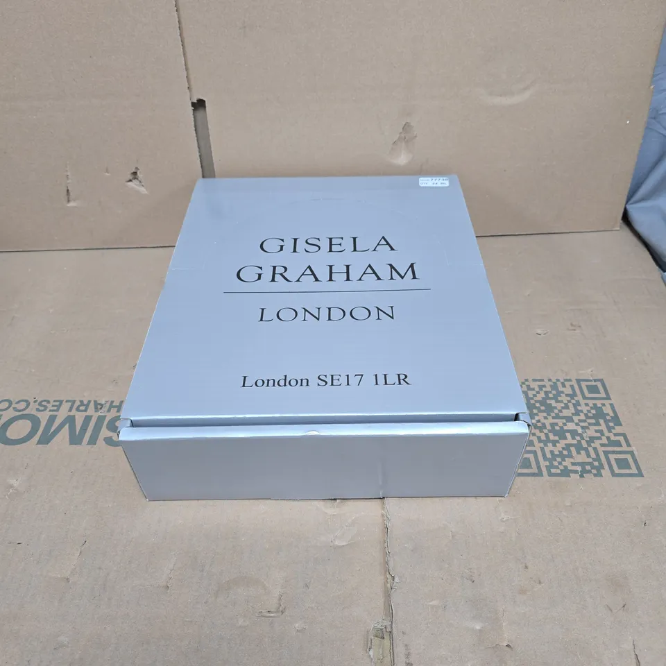 GISELA GRAHAM LONDON RIBBON SPOOL PACK – RED & WHITE CHECK, 38MM X 33M, BOX OF 24 SPOOLS