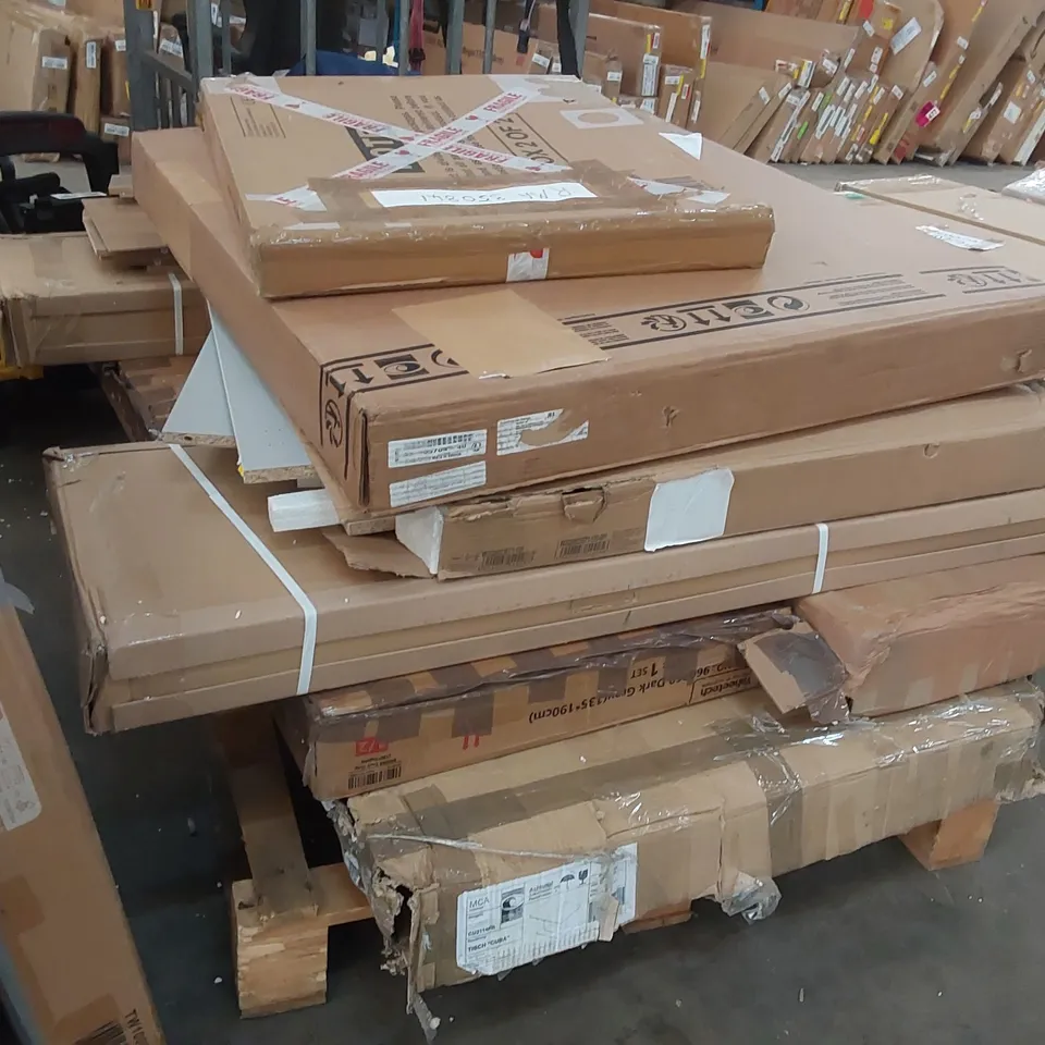 PALLET OF ASSORTED FURNITURE PARTS 