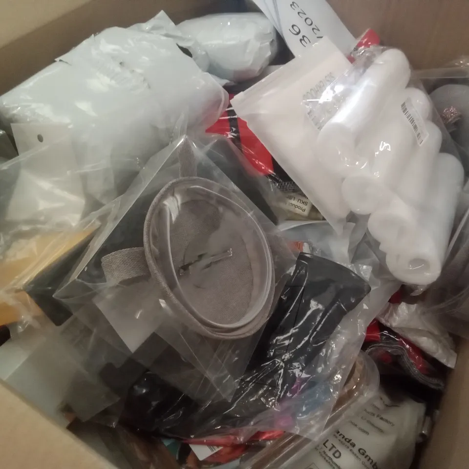 PALLET OF ASSORTED ITEMS INCLUDING AIR FRYER PAPER LINERS, M-DESIGN 4 BABY ORGANISER BOXES, 40 GIFT BAGS, LAPTOP CASE, GLUCOLOGY PATCHES  