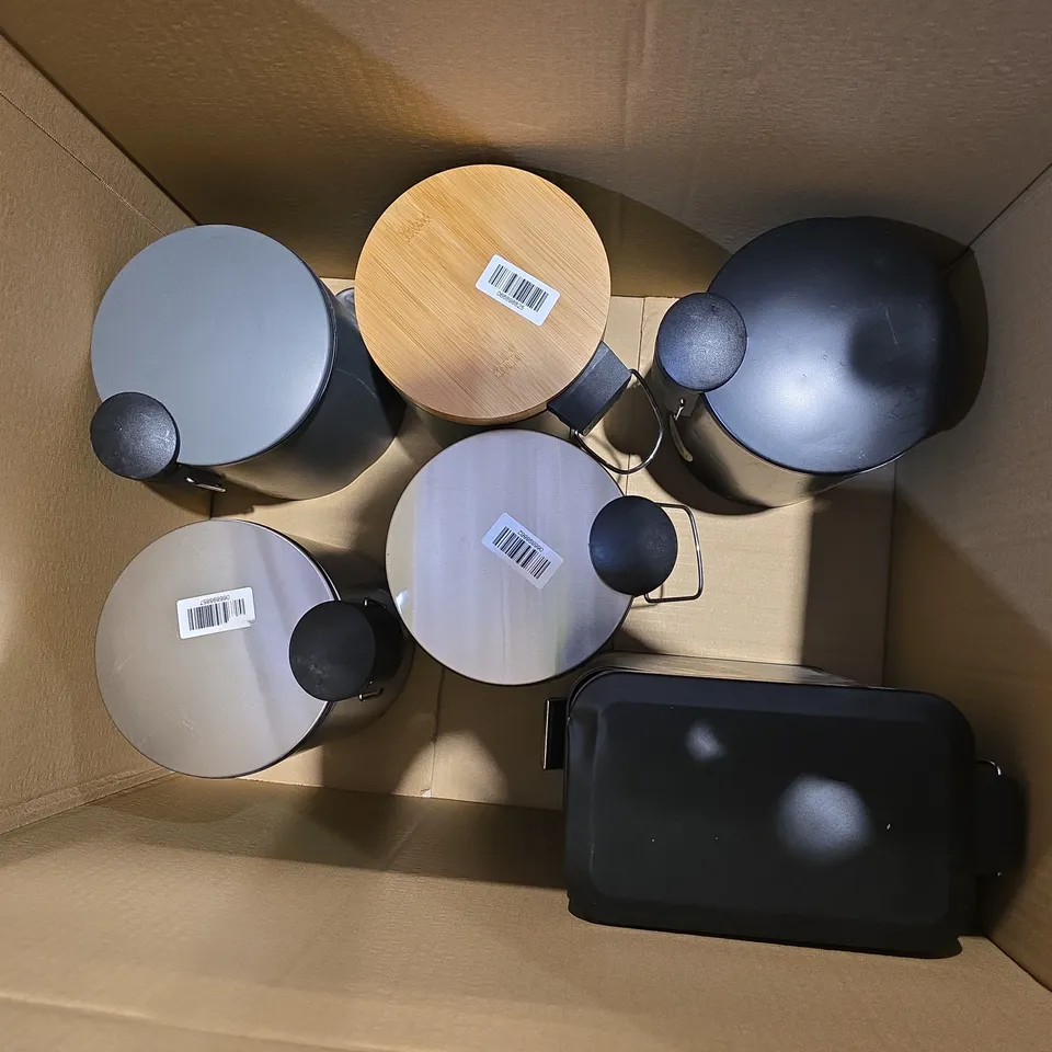 APPROXIMATELY 10 ASSORTED SOFT CLOSE BINS IN VARIOUS COLOURS AND STYLES 