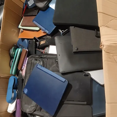 PALLET OF ASSORTED ELECTRICAL DEVICE CASES AND ACCESSORIES