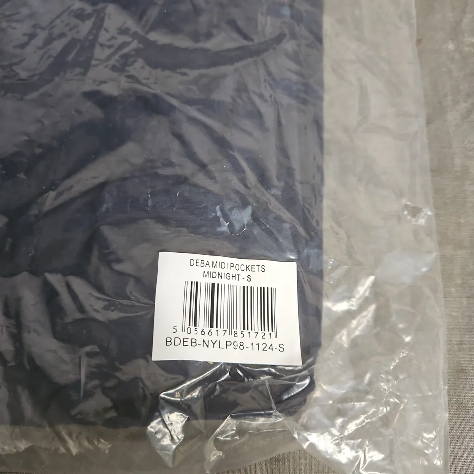 PEACHY DEN DEBA MIDI POCKETS SKIRT - MIDNIGHT, SIZE S