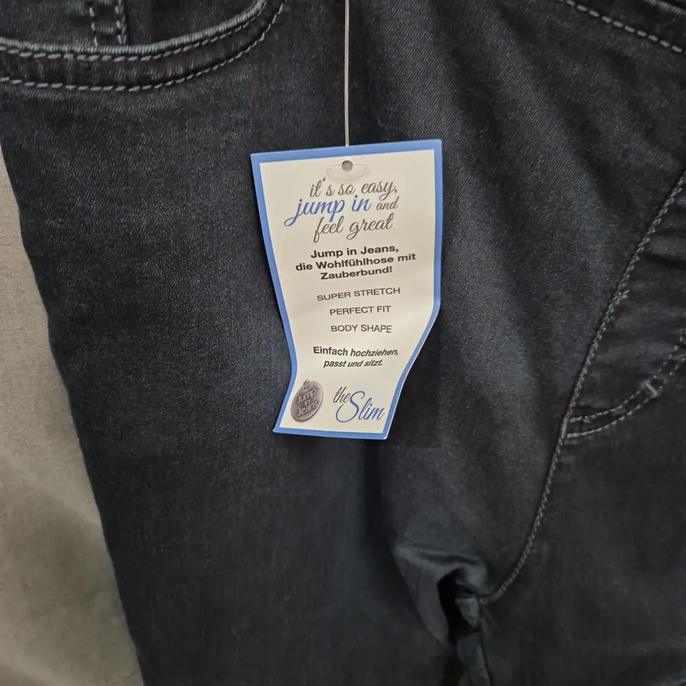 ANNA MONTANA WOMEN'S JEANS – DARK DENIM, SIZE 46 (L30)