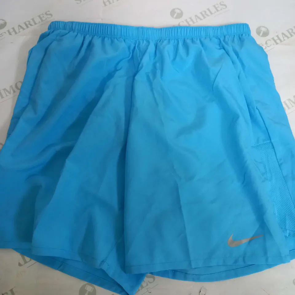 NIKE DRI FIT STANDARD FIT 7 LENGTH - MEDIUM