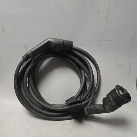 CONNECT DEVC /T2/P3/32 CHARGING CABLE 