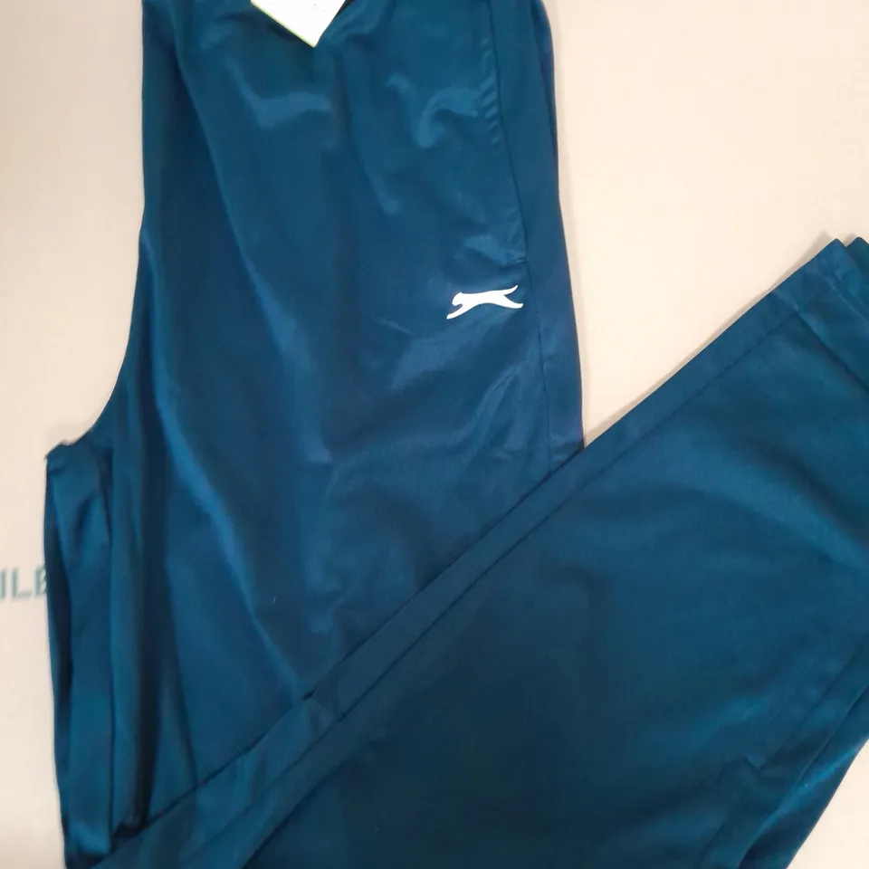 SLAZENGER POLY PANTS IN NAVY BLUE - SIZE X LARGE