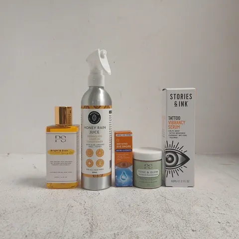 APPROXIMATELY 15 ASSORTED COSMETIC ITEMS INCLUDING VARIOUS MAKES AND BRANDS - COLLECTION ONLY