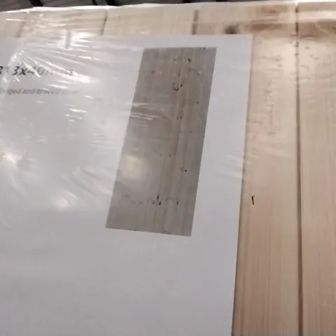 LB 2032 Γ 813 Γ 40MM NORDIC SOFTWOOD LEDGED AND BRACED DOOR