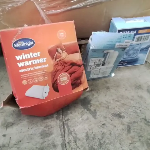 PALLET CONTAINING A LARGE QUANTITY OF ELECTRICAL PRODUCTS TO INCLUDE;HEATED BLANKET WATER FLOSSER,FAN