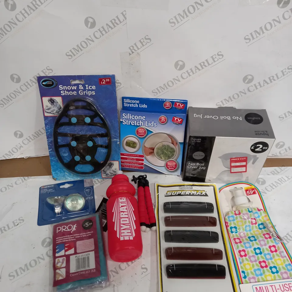 BOX OF APPROXIMATELY 20 ASSORTED HOUSEHOLD & GIFT PRODUCTS TO INCLUDE STRETCH LIDS, NO BOIL OVER JUG, MULTI USE BOTTLE ETC