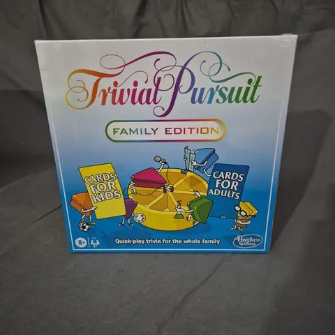 TRIVIAL PURSUIT FAMILY EDITION - SEALED