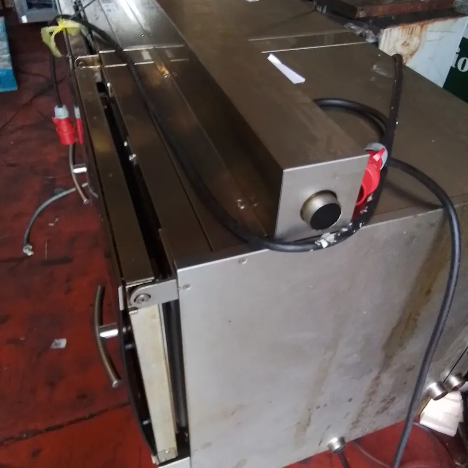 HOUNO COMMERCIAL DOUBLE OVEN 