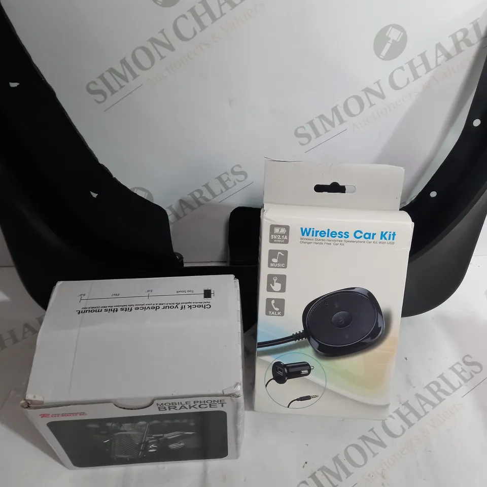 LOT OF ASSORTED ITEMS TO INCLUDE CAR TRIMS WIRELESS CAR KIT - PHONE HOLDER / COLLECTION ONLY 