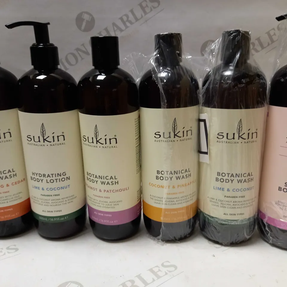 LOT OF APPROX 6 ASSORTED SUKIN BODY WASHES AND BODY LOTIONS TO INCLUDE LIME & COCONUT, YLANG YLANG & CEDAR, BERGAMOT & PATCHOULI, ETC