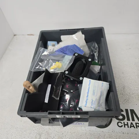 TOTE OF APPROXIMATELY 14 ASSORTED ITEMS TO INCLUDE: GAS TORCH HEAD