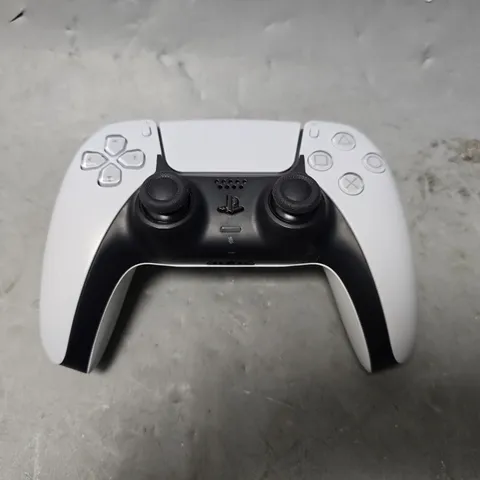 PLAYSTATION 5 DUALSENSE WIRELESS CONTROLLER
