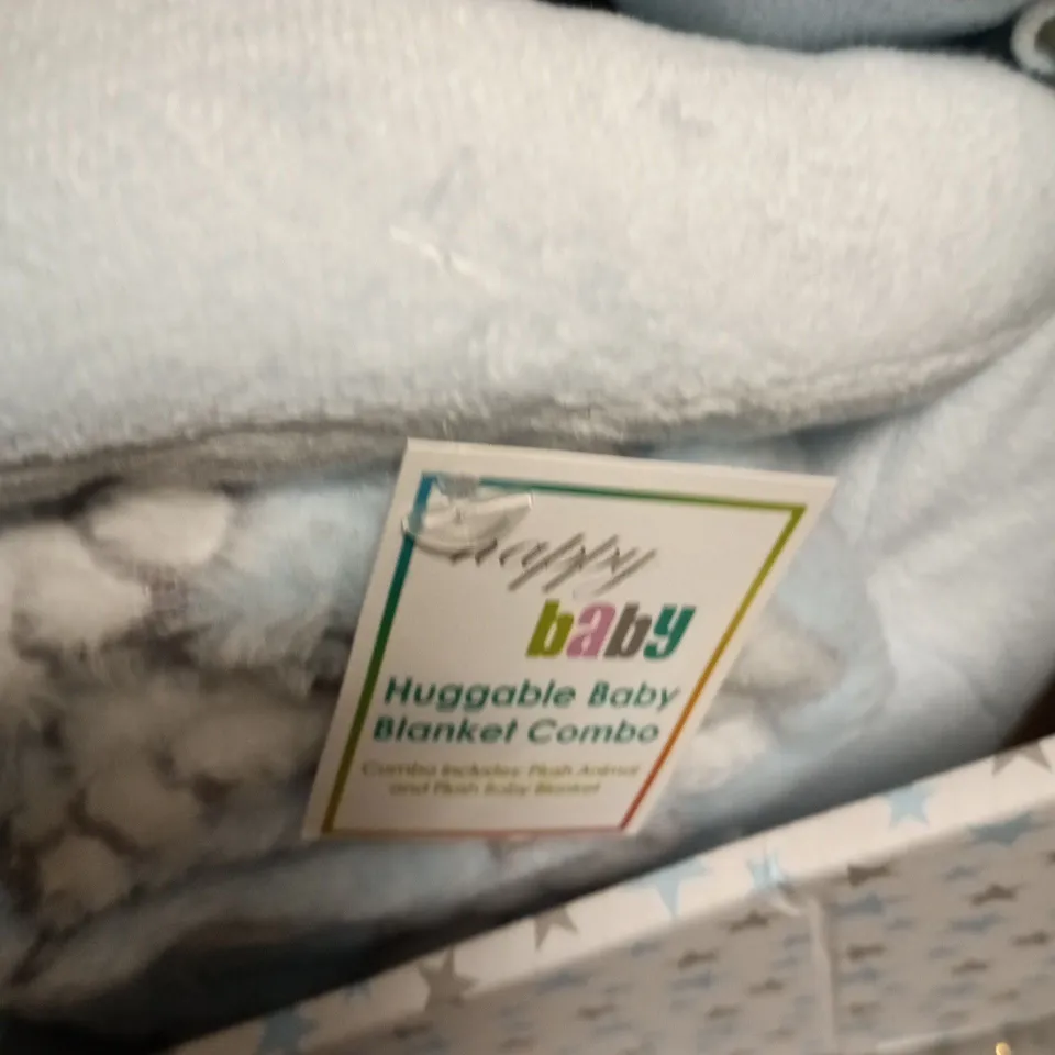 HUGGABLE BABY BLANKET COMBO WITH PLUSH BEAR – BLUE STARS GIFT BOX