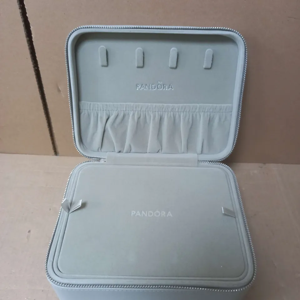 PANDORA GRAY MEDIUM JEWELLERY BOX