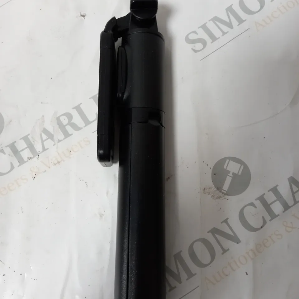 SELFIE SHOW SELFIE STICK TRIPOD