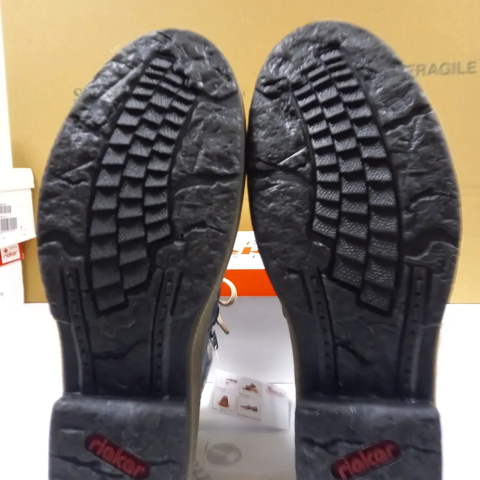 RIEKER LACE UP ANKLE BOOT 6.5