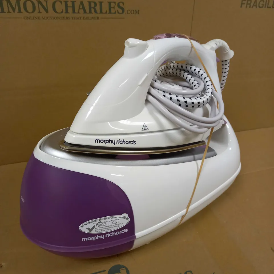 MORPHY RICHARDS JET STEAM GENERATOR IRON PINK/WHITE
