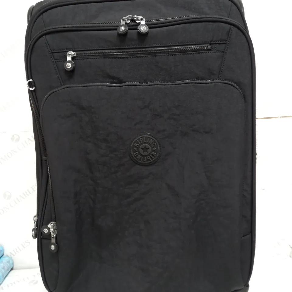 KIPLING HEAVY DUTY SUITCASE ON WHEELS