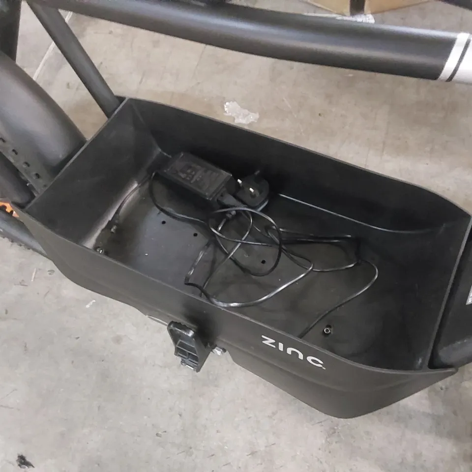 ZINC SPRINTR SEATED ELECTRIC SCOOTER
