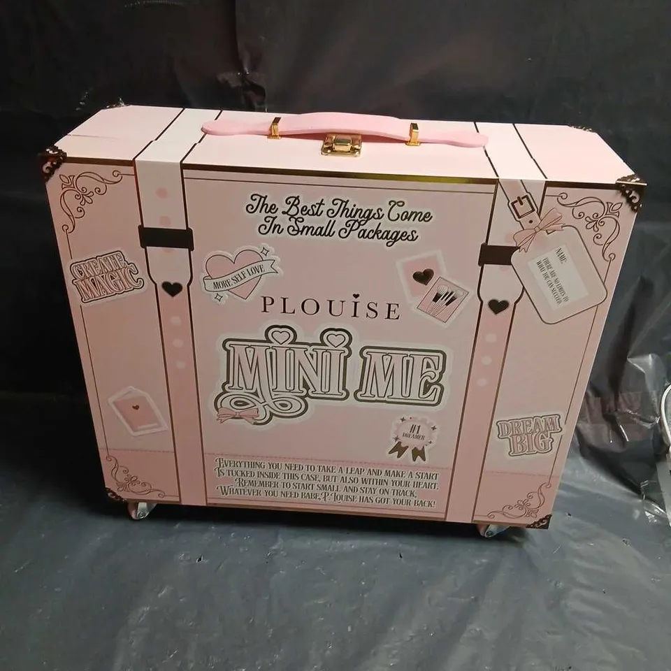 BOXED PLOUISE MINI ME SUITCASE