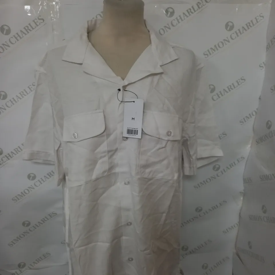 BURTON SHORT SLEEVE BUTTON SHIRT SIZE M