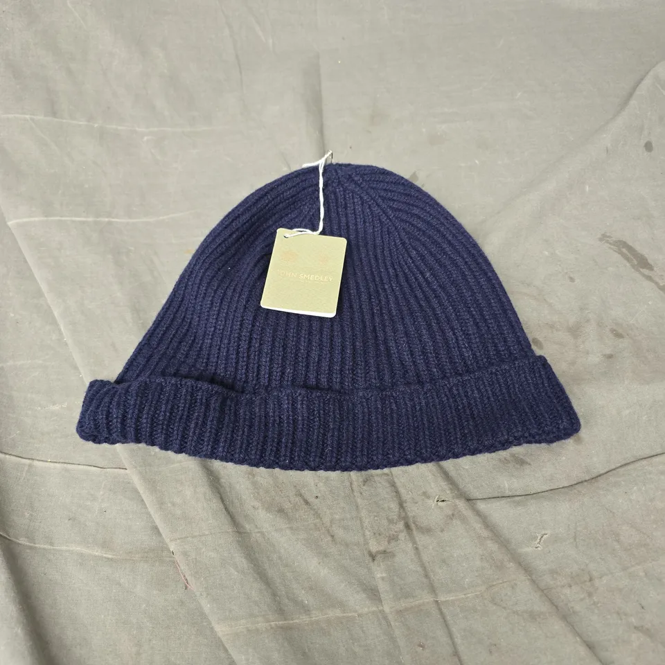 JOHN SMEDLEY ORAM 1X1 RIB UNISEX HAT IN MIDNIGHT ONE SIZE