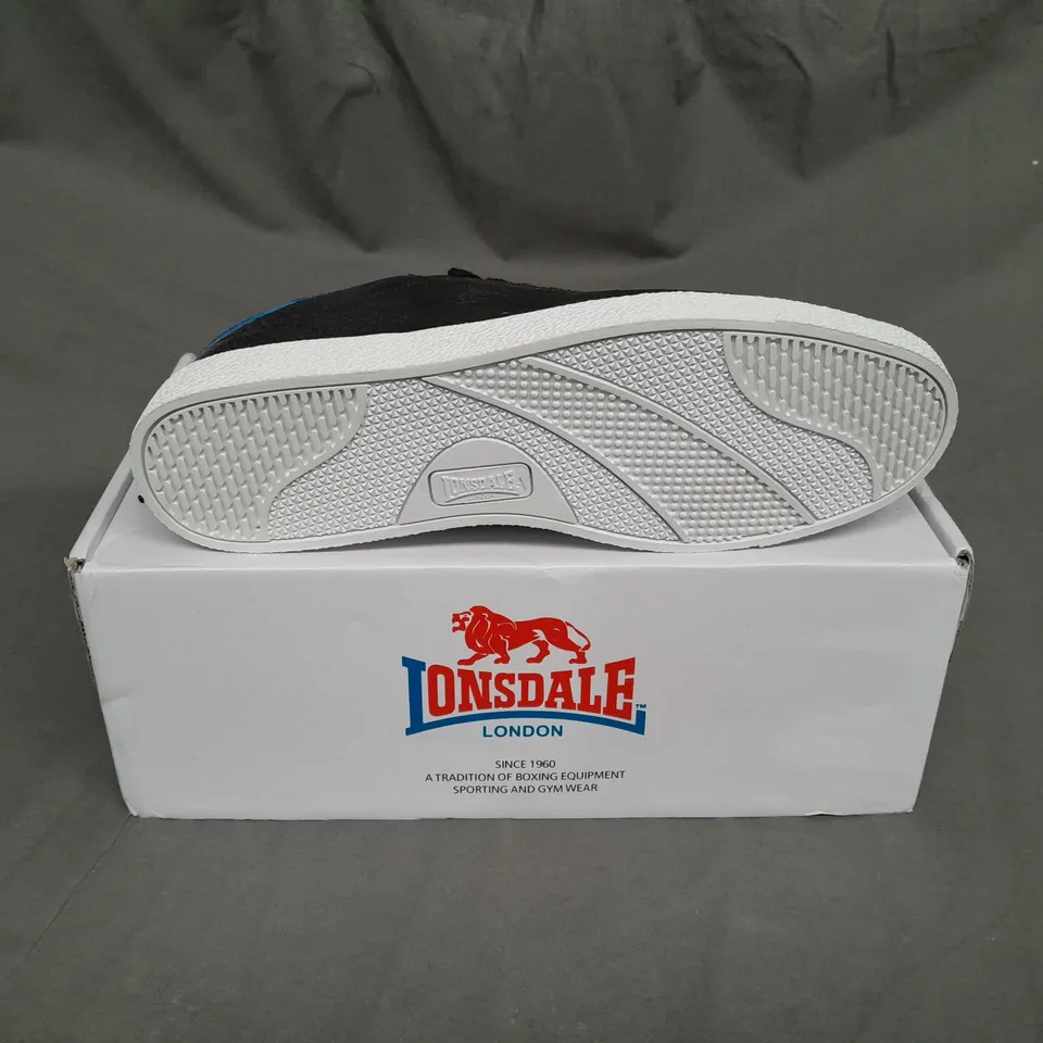 BOXED PAIR OF LONSDLE CASUAL TRAINERS SIZE 7