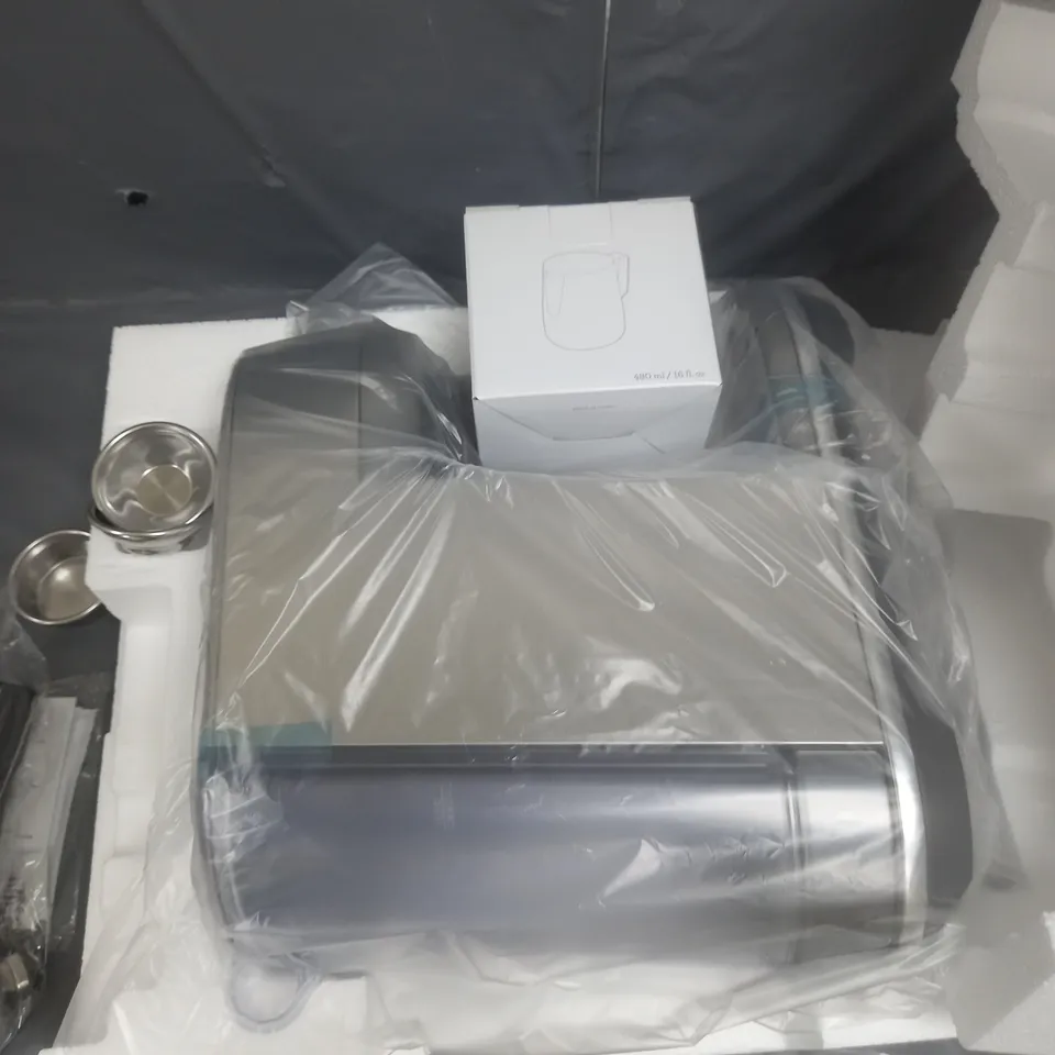 BOXED SAGE BAMBINO BRUSHED STAINLESS STEEL COFFEE MACHINE 