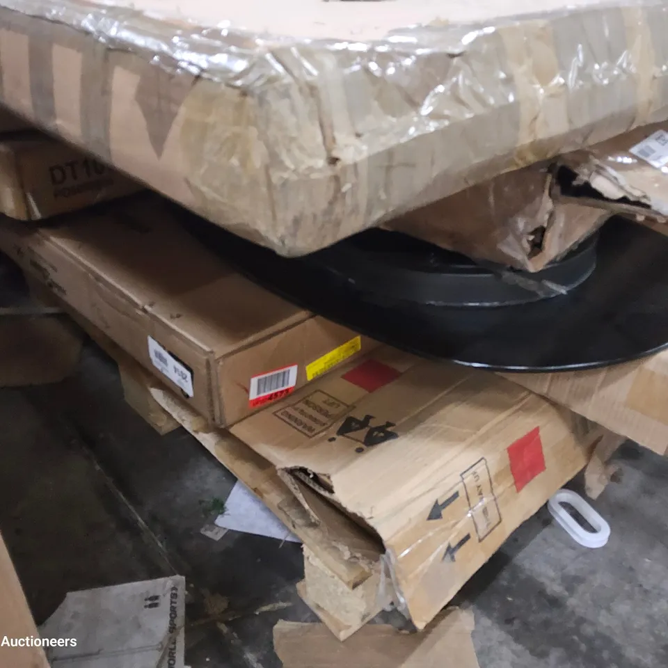 PALLET OF ASSORTED BOXED FURNITURE PARTS