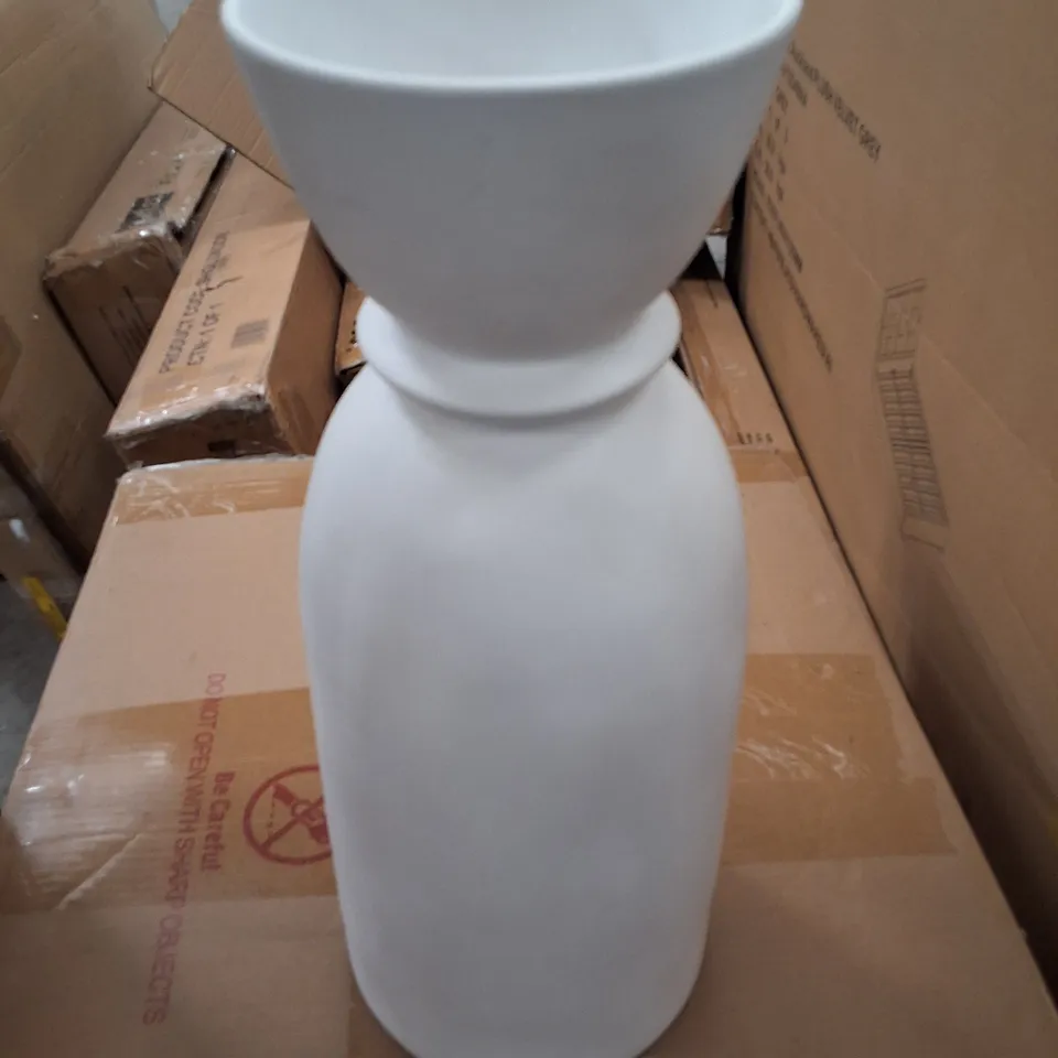 BOXED WHITE VASE