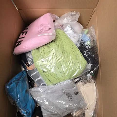 APPROXIMATELY 30 ASSORTED CLOTHING ITEMS IN VARIOUS SIZES, STYLES & COLOURS - COLLECTION ONLY